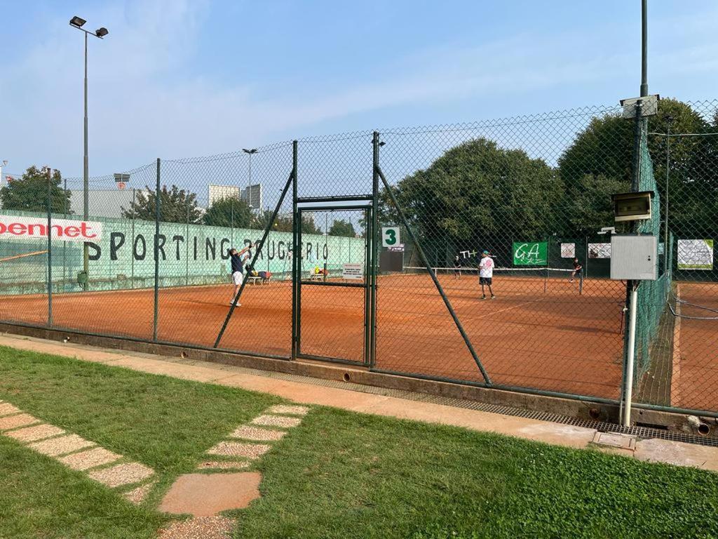 Hotel Sporting Brugherio Esterno foto