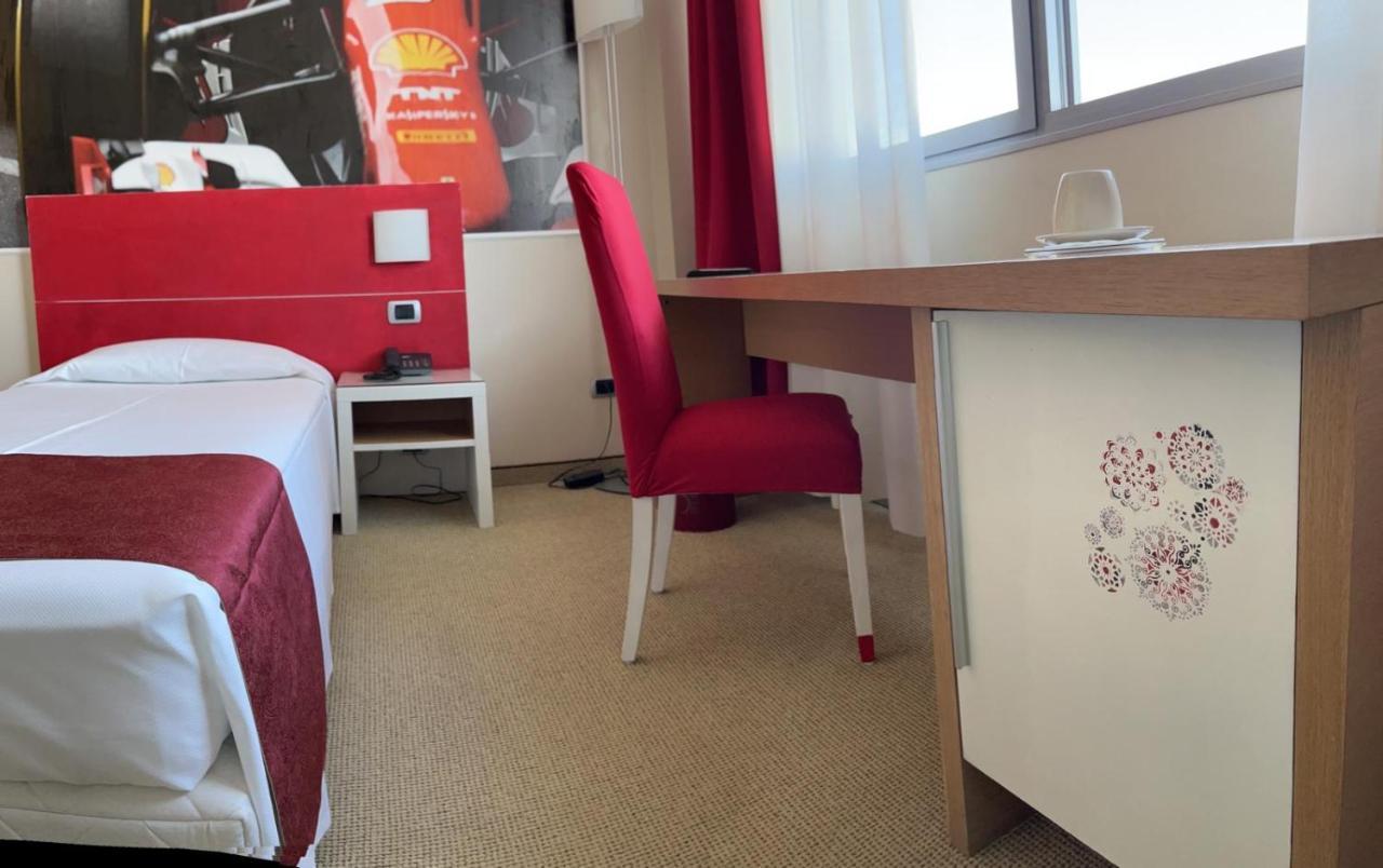 Hotel Sporting Brugherio Esterno foto