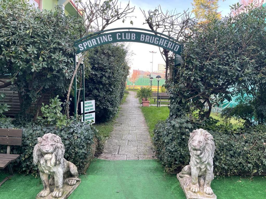 Hotel Sporting Brugherio Esterno foto