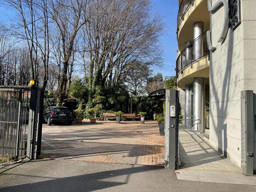 Hotel Sporting Brugherio Esterno foto